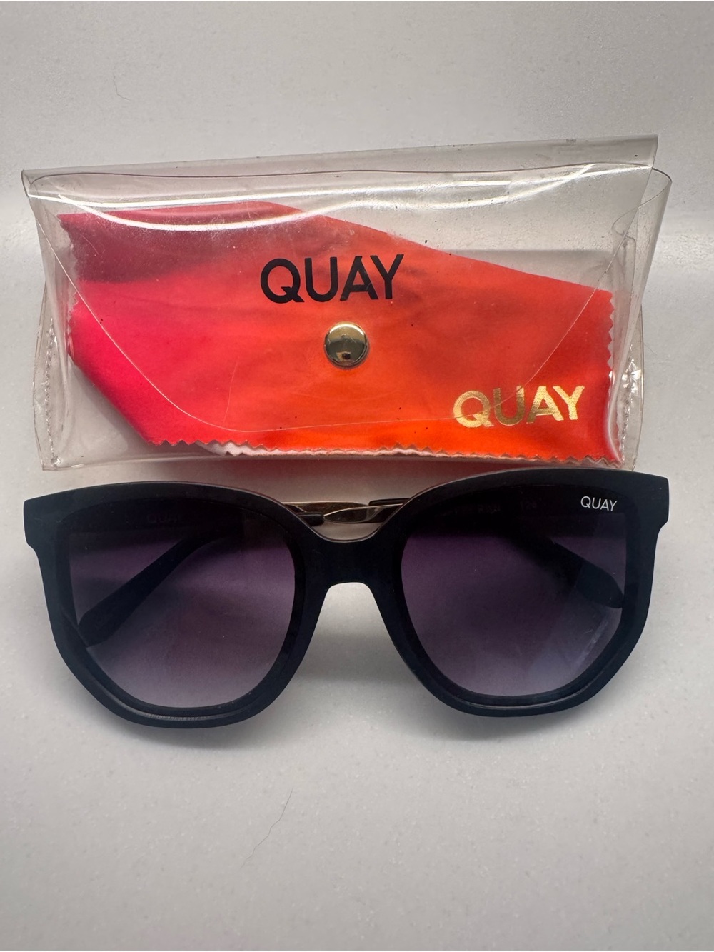 QUAY Sunglasses